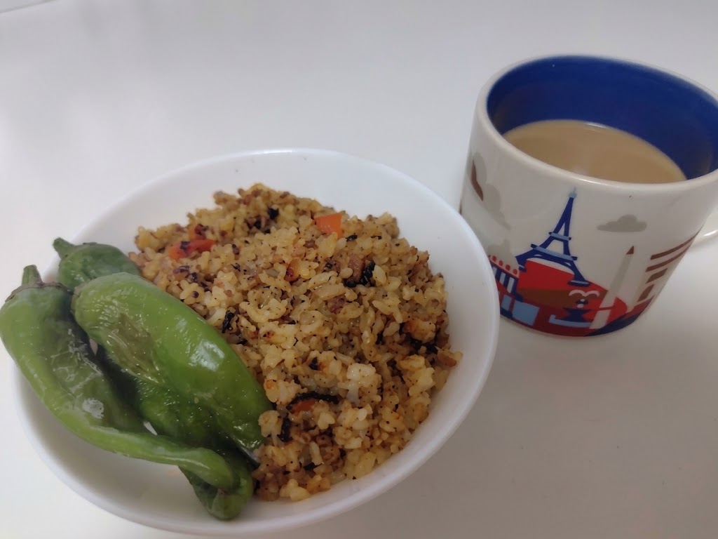 CORELLEフライパンで作ったチャーハン